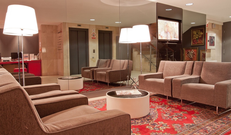 Imagen de los interiores del Apartahotel Atenea Calabria. Foto 14