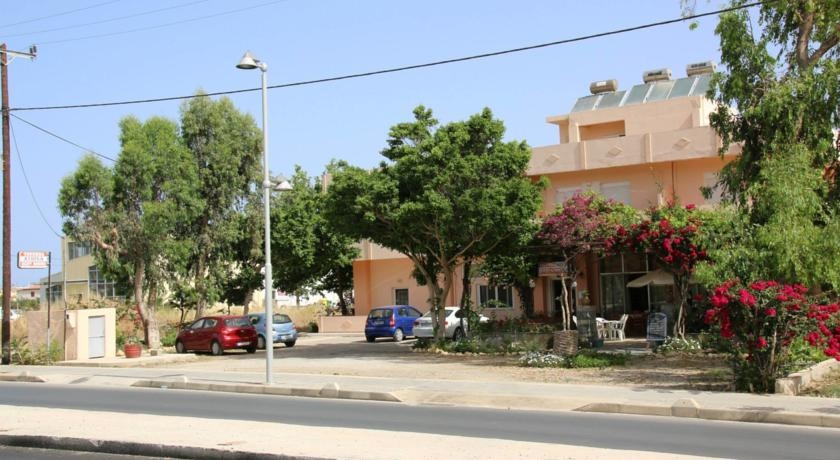 Imagen general del Apartahotel Athina, Bali. Foto 7