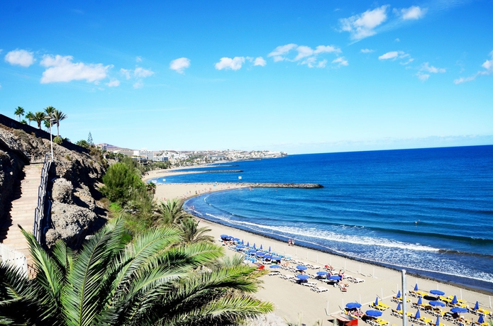 Imagen de los exteriores del Apartahotel Atlantic Beach Club. Foto 11