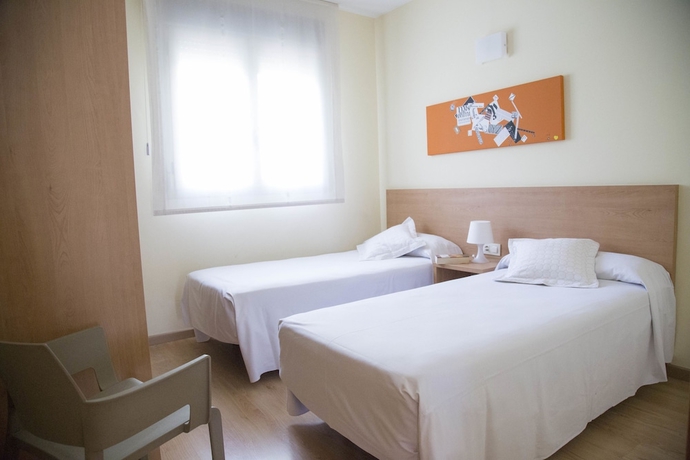 Imagen de la habitación del Apartahotel Aura Park Fira Barcelona. Foto 9