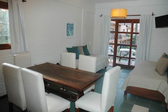 Imagen de la habitación del Apartahotel Australis Paradise. Foto 6