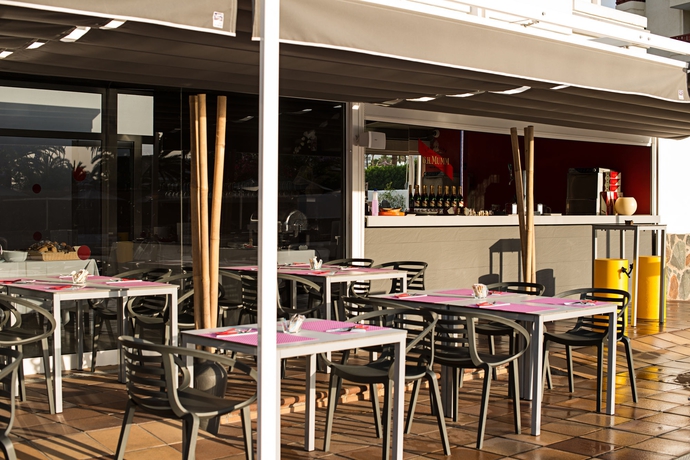 Imagen del bar/restaurante del Apartahotel Axel Beach Maspalomas - Adults Only. Foto 3