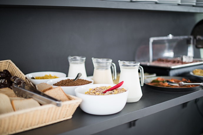 Imagen del bar/restaurante del Apartahotel Axel Beach Maspalomas - Adults Only. Foto 4