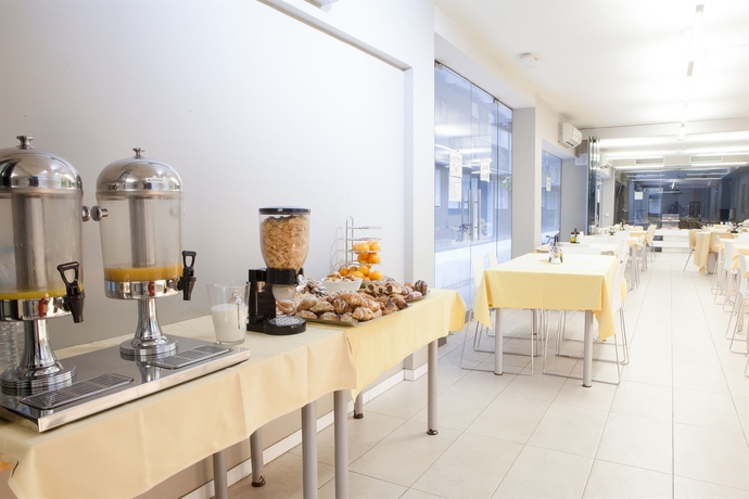 Imagen del bar/restaurante del Apartahotel BCN Montjuic, Sants-Montjuic. Foto 2