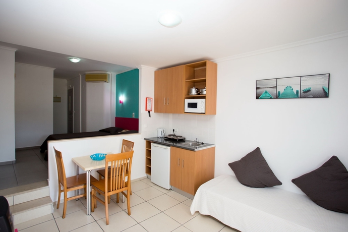 Imagen de la habitación del Apartahotel Bayside Salgados. Foto 5