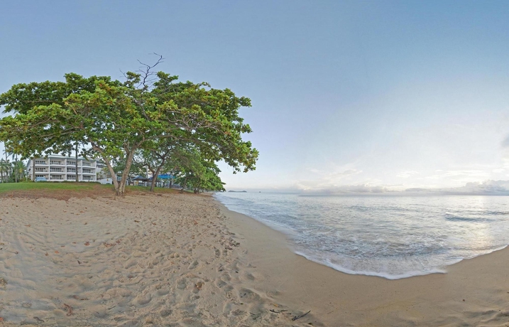 Imagen de los exteriores del Apartahotel Beachfront Apartments On Trinity Beach. Foto 6