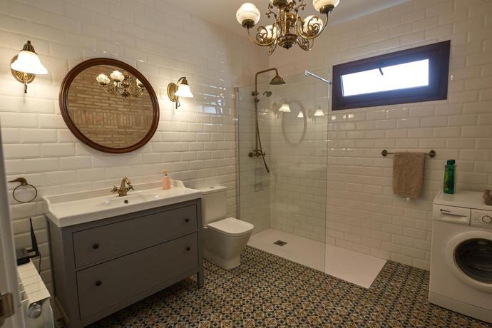 Imagen de la habitación del Apartahotel Belchite. Foto 7