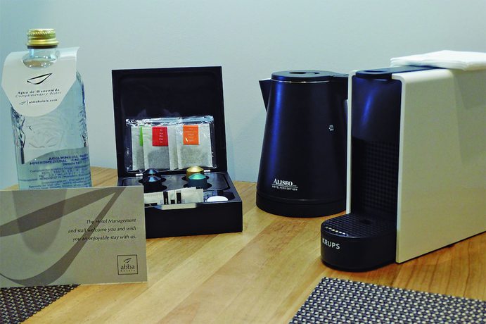 Imagen de la habitación del Apartahotel Bilbao City Center By Abba Suites. Foto 12