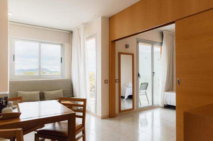 Imagen de la habitación del Apartahotel Bluesea Salina. Foto 6