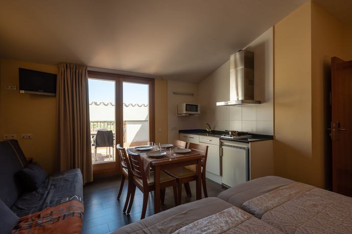 Imagen de la habitación del Apartahotel Cal Mar&ccedil;al. Foto 14