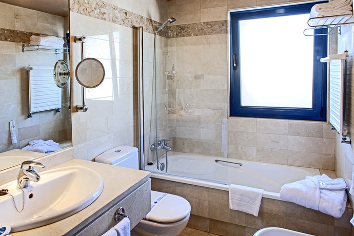 Imagen de la habitación del Apartahotel Campus, Oviedo. Foto 5