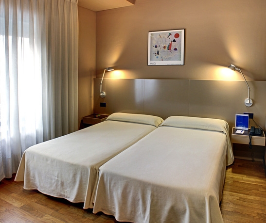 Imagen de la habitación del Apartahotel Campus, Oviedo. Foto 6