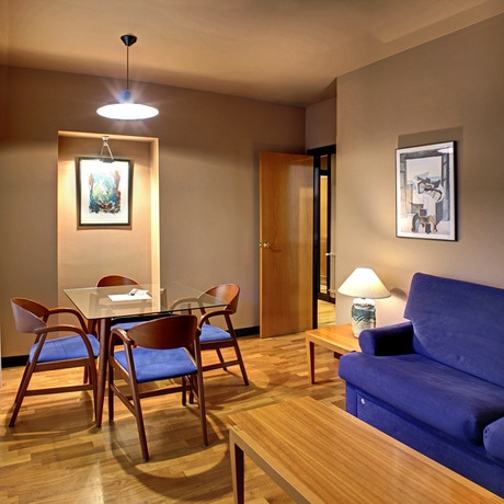 Imagen de la habitación del Apartahotel Campus, Oviedo. Foto 8