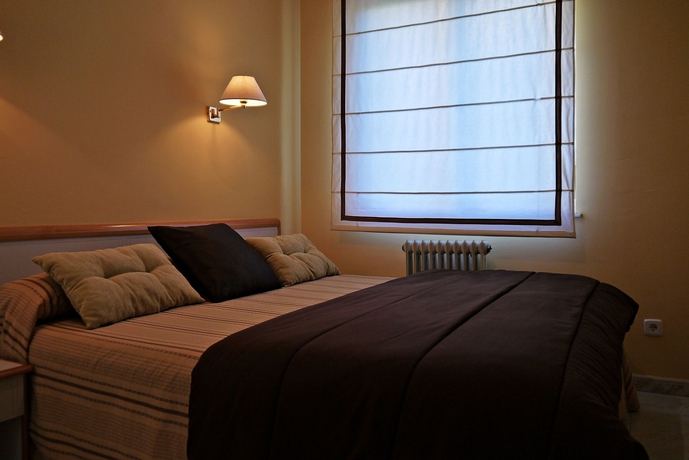 Imagen de la habitación del Apartahotel Casablanca Hotel Studios. Foto 10