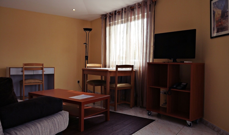 Imagen de los interiores del Apartahotel Casablanca Hotel Studios. Foto 15