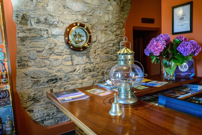 Imagen de los interiores del Apartahotel Casona De Llanorrozo. Foto 19