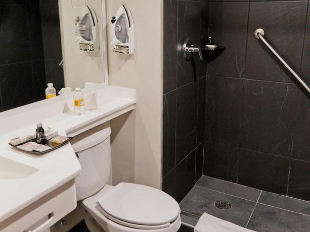 Imagen de la habitación del Apartahotel City Express Suites Cabo San Lucas. Foto 6