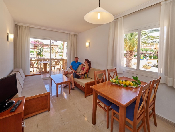 Imagen de la habitación del Apartahotel Ciudad Laurel. Foto 14