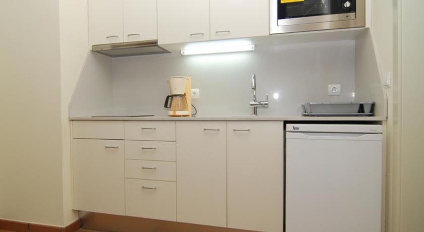 Imagen de los interiores del Apartahotel Ciutat De Palol. Foto 10