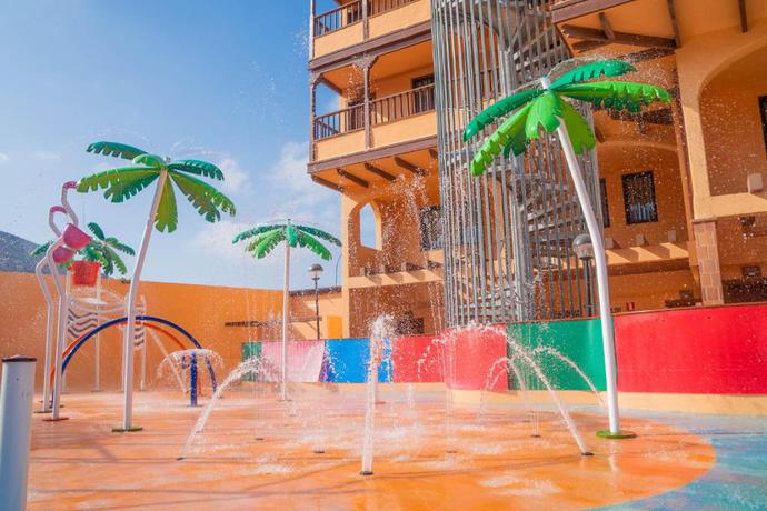 Imagen general del Apartahotel Coral Los Alisios. Foto 15