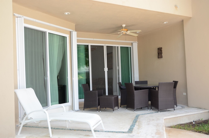 Imagen de los exteriores del Apartahotel Coral Maya Stay Suites. Foto 12