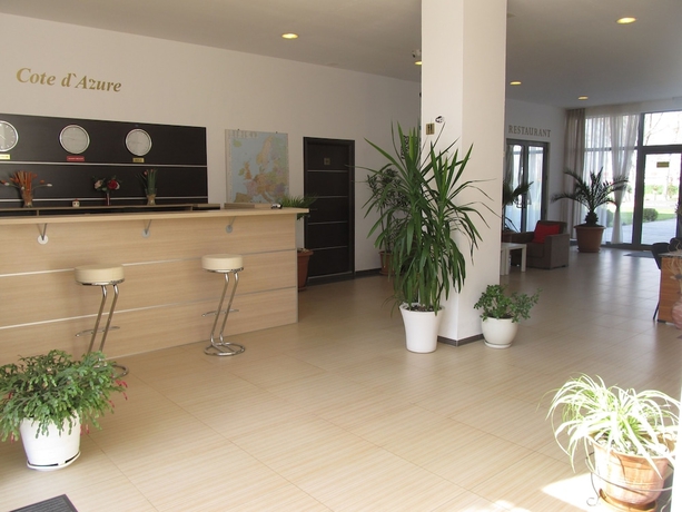 Imagen de los interiores del Apartahotel Cote DÀzure. Foto 19