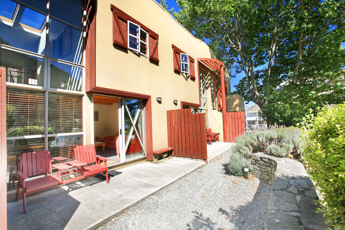 Imagen de los exteriores del Apartahotel Cranbury Court Apartments. Foto 10