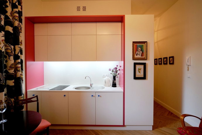 Imagen de la habitación del Apartahotel Crystal Suites Old Town. Foto 3