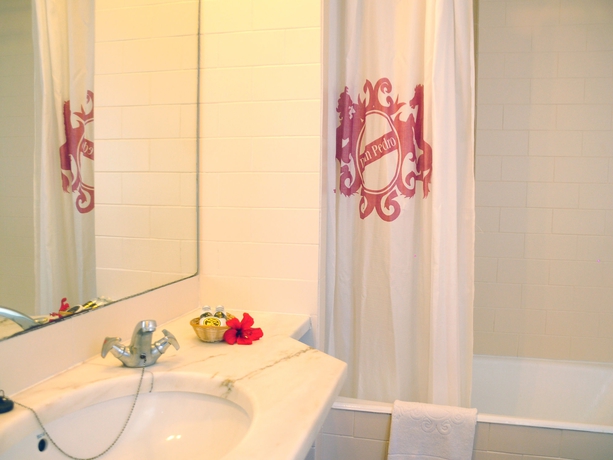 Imagen de la habitación del Apartahotel Dom Pedro Lagos. Foto 5