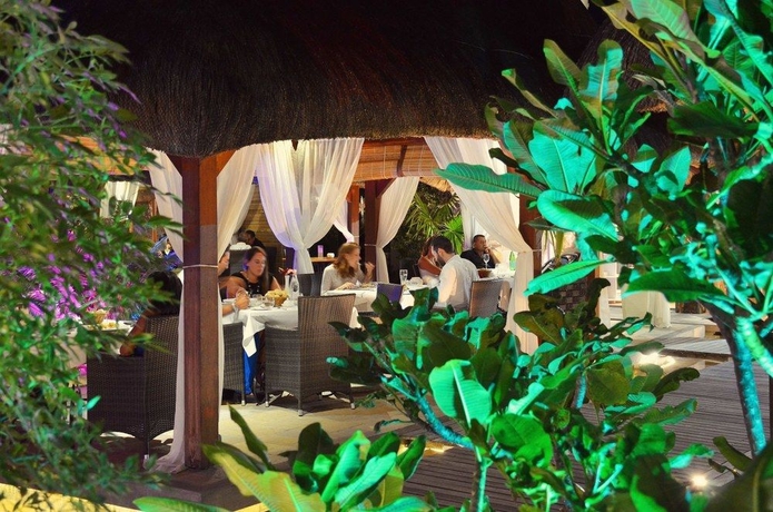 Imagen del bar/restaurante del Apartahotel Domaine Des Alizées By Fine and Country. Foto 2