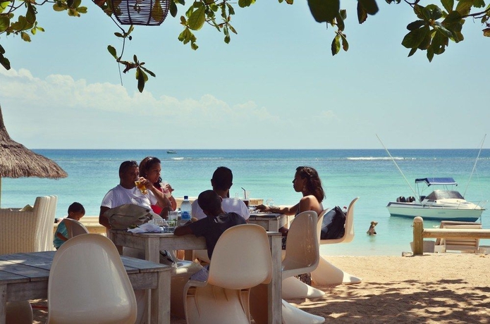 Imagen de los exteriores del Apartahotel Domaine Des Alizées By Fine and Country. Foto 11