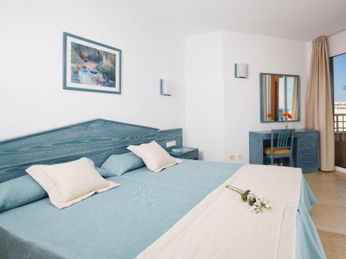 Imagen de la habitación del Apartahotel Dunes Platja. Foto 14