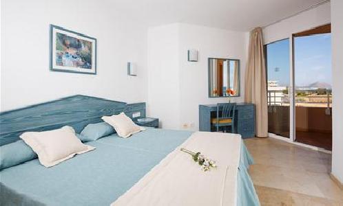 Imagen de la habitación del Apartahotel Dunes Platja. Foto 15