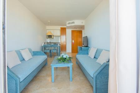 Imagen de la habitación del Apartahotel Dunes Platja. Foto 17