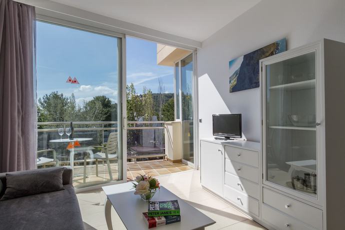 Imagen de la habitación del Apartahotel Duva. Foto 14