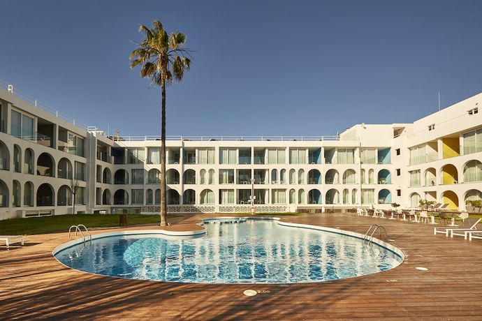 Imagen general del Apartahotel Ebano Hotel Apartments and Spa. Foto 1