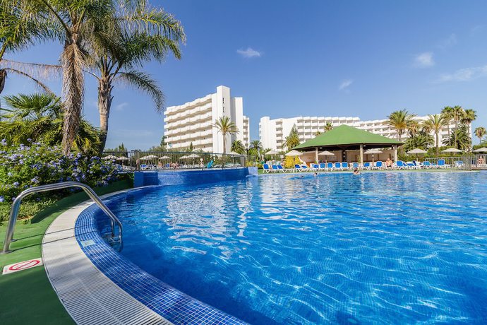 Imagen general del Apartahotel Eix Lagotel Holiday Resort. Foto 1