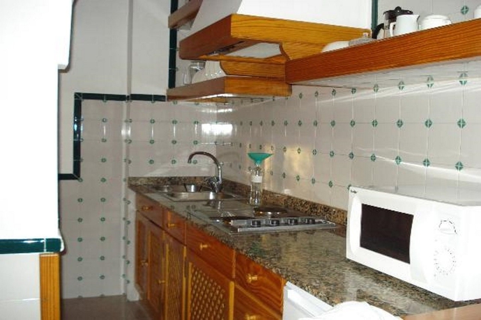 Imagen general del Apartahotel Es Baulo Petit Hotel. Foto 15