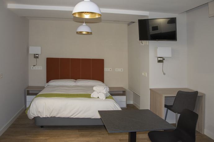 Imagen de la habitación del Apartahotel Essenzia de Castilla. Foto 14
