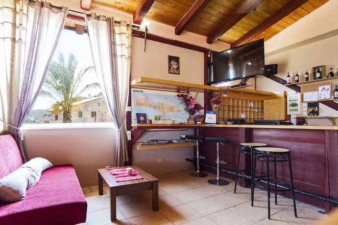 Imagen de los interiores del Apartahotel Estate Kares. Foto 19