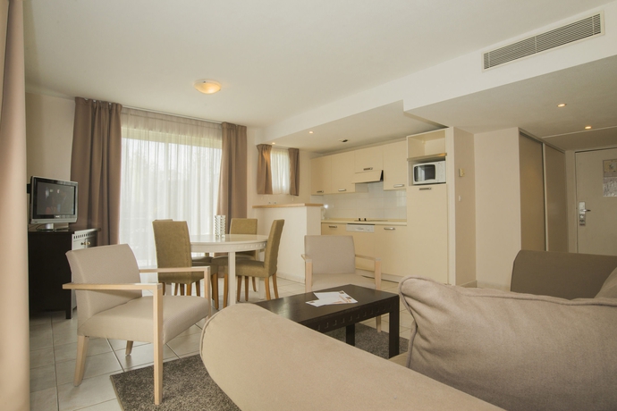 Imagen de la habitación del Apartahotel Excelsuites Residence. Foto 2