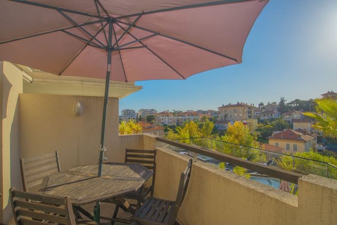 Imagen de la habitación del Apartahotel Excelsuites Residence. Foto 6