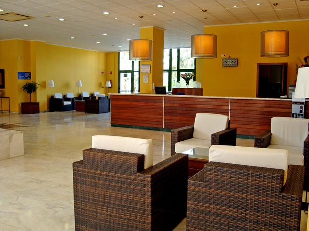 Imagen de los interiores del Apartahotel Festival Village. Foto 9