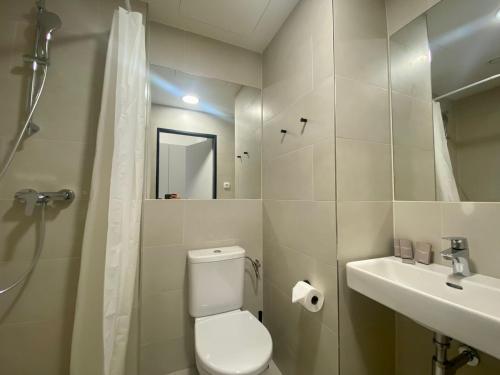 Imagen de la habitación del Apartahotel Figaro Suites. Foto 7