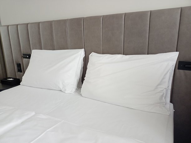 Imagen de la habitación del Apartahotel Figaro Suites. Foto 12