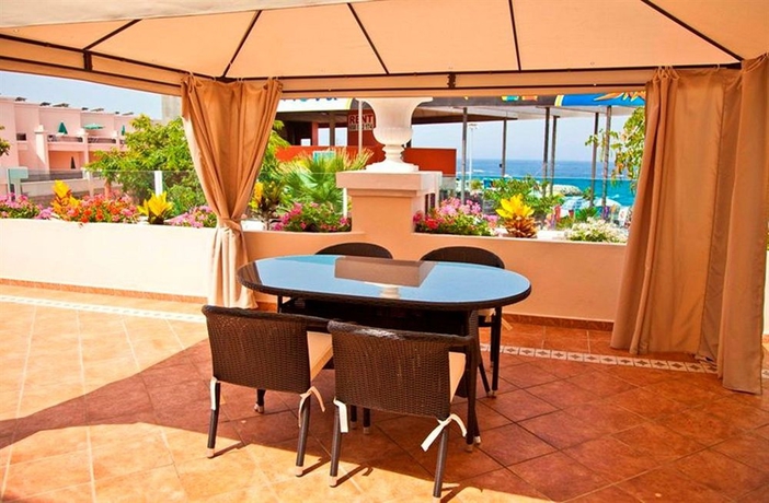 Imagen de los exteriores del Apartahotel Flamingo Suites Boutique Hotel. Foto 9