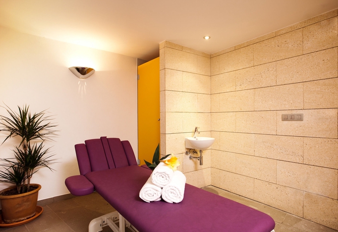 Imagen de los interiores del Apartahotel Fontanellas Playa. Foto 21