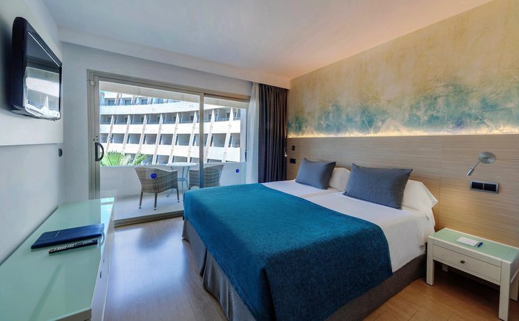 Imagen de la habitación del Apartahotel Fontanellas Playa. Foto 14