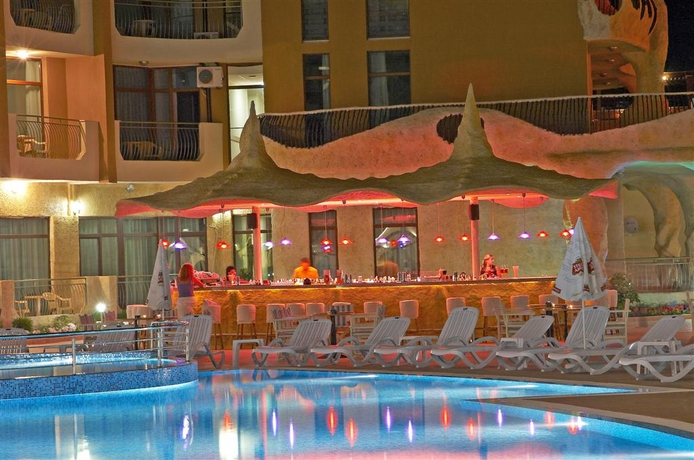 Imagen general del Apartahotel GRENADA. Foto 2