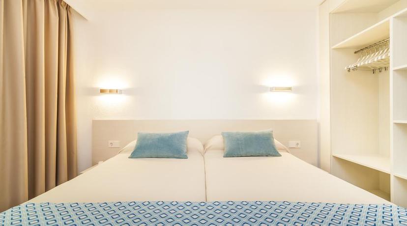 Imagen de la habitación del Apartahotel Globales Bouganvilla. Foto 8